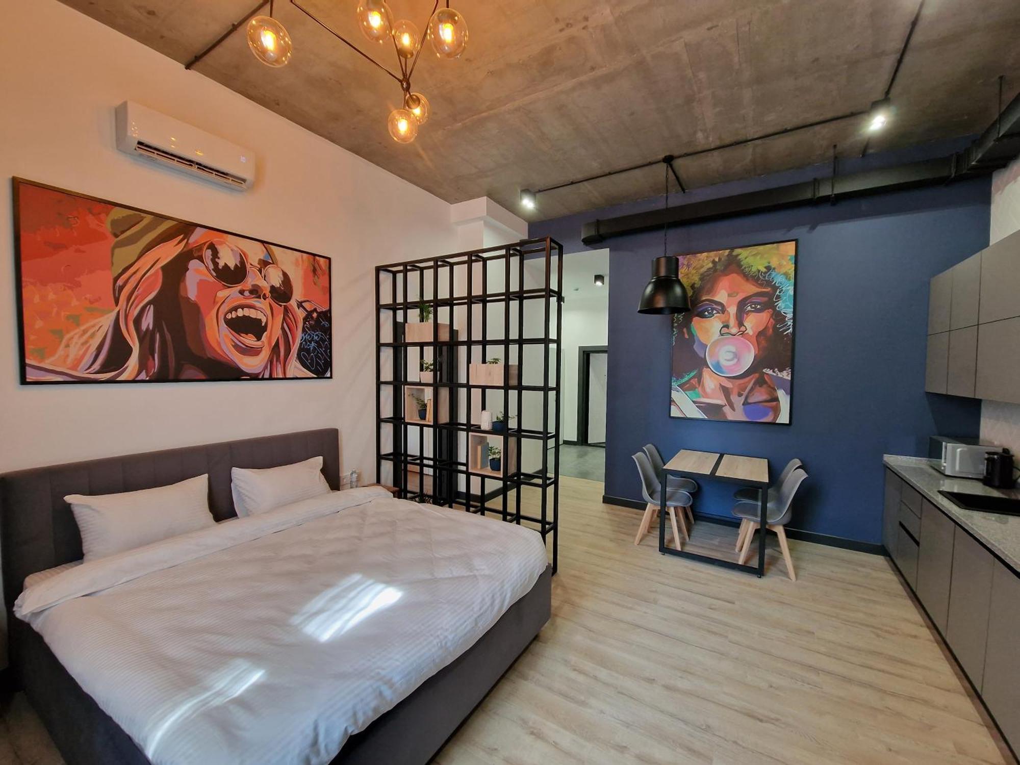 אלמטי Apart Hotel Loft מראה חיצוני תמונה